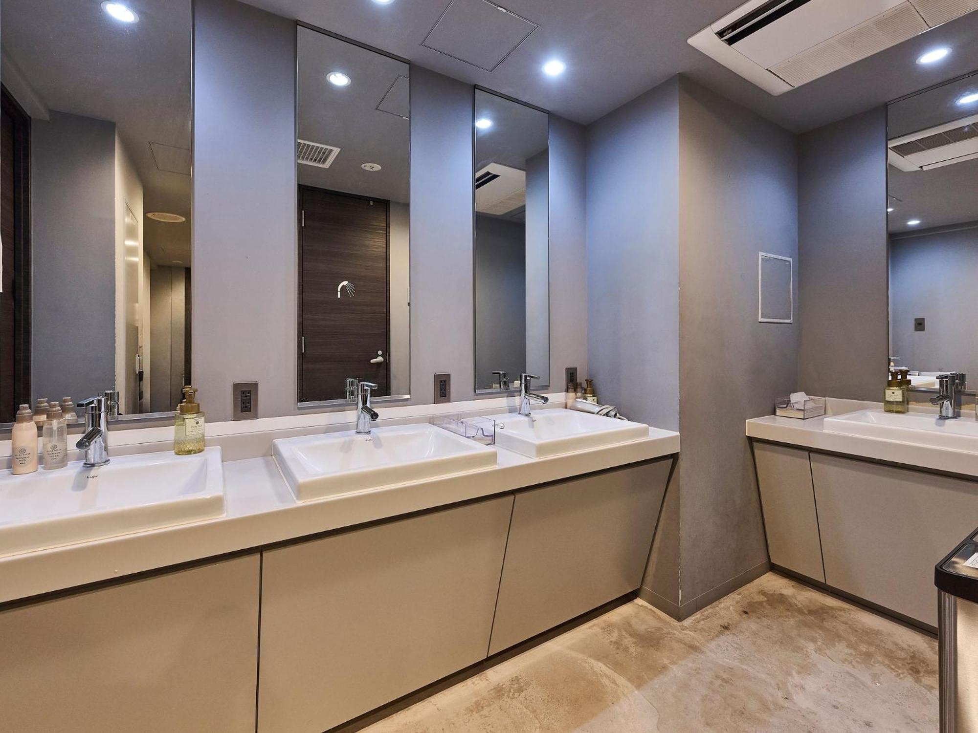 Hotel Plus Hostel Tokyo Akihabara Kültér fotó